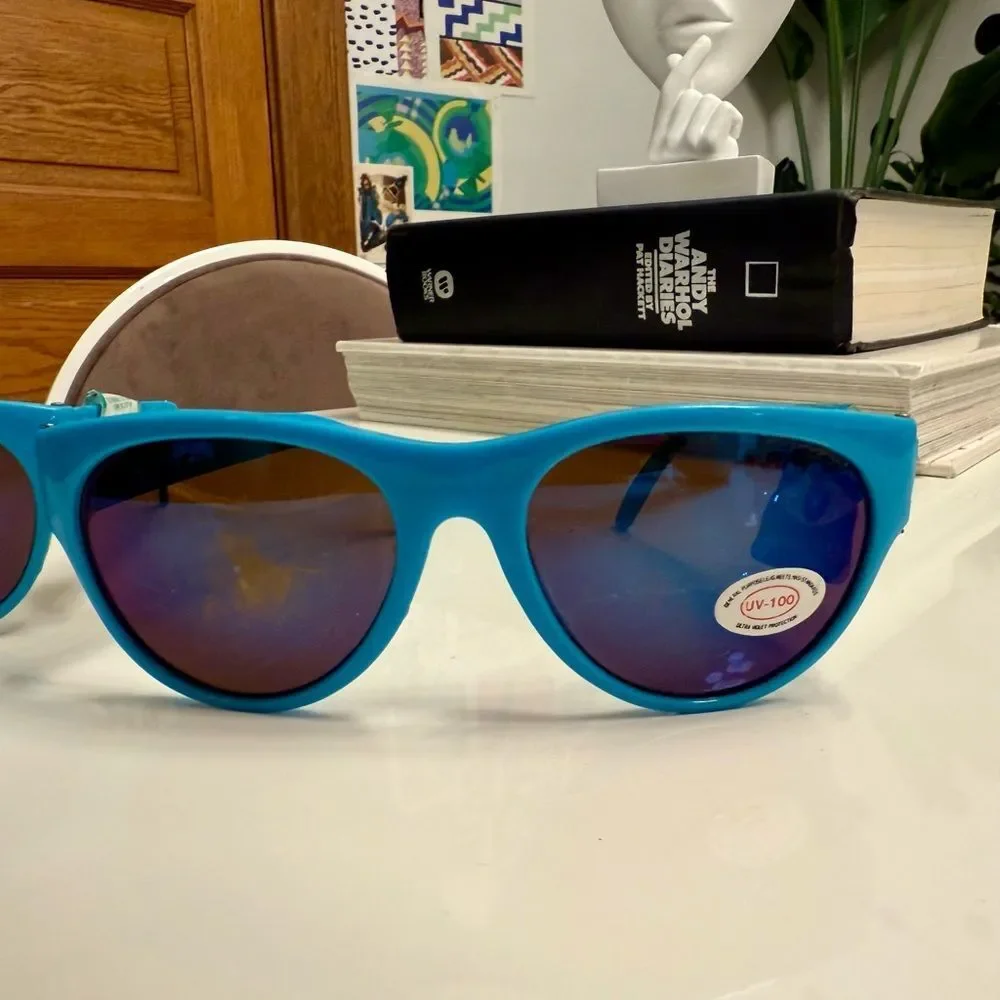 Super Cool True Vintage 1970s Neon Aqua 3D Geometric Ribbed Texture Sunglasses